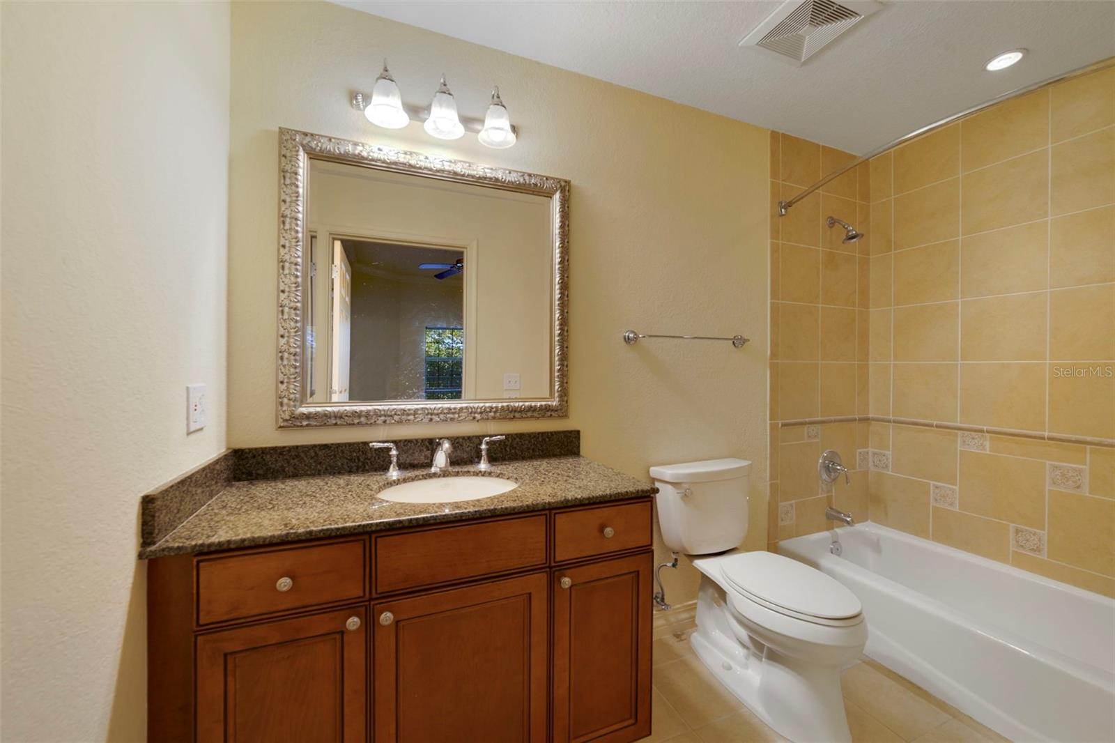 VILLAS AT REUNION SQUARE PH 4 CONDO - Residential