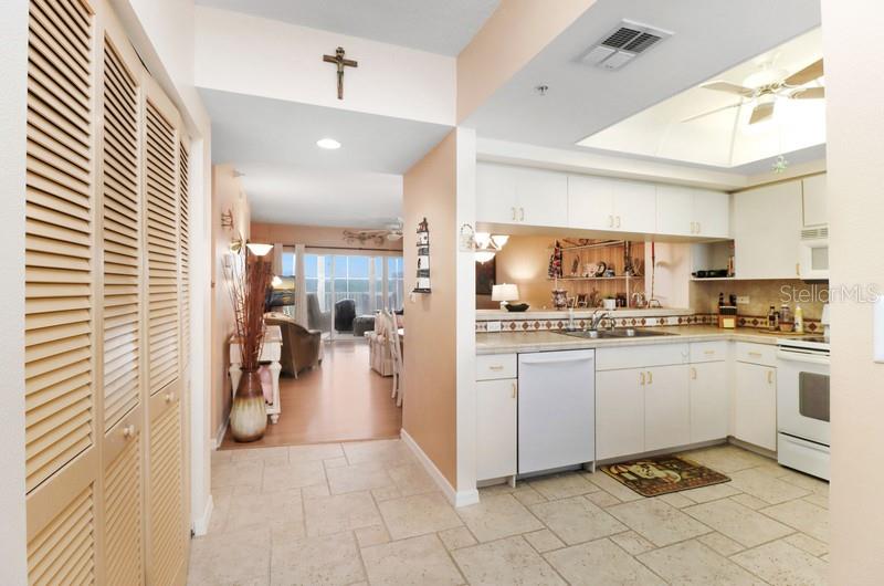 6475 SHORELINE DRIVE 5102