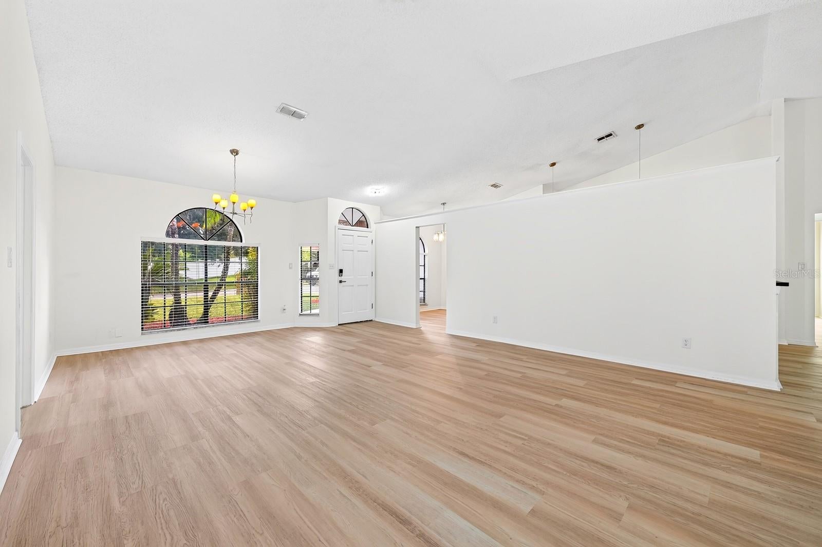 1003 N MAGEE CREEK COURT