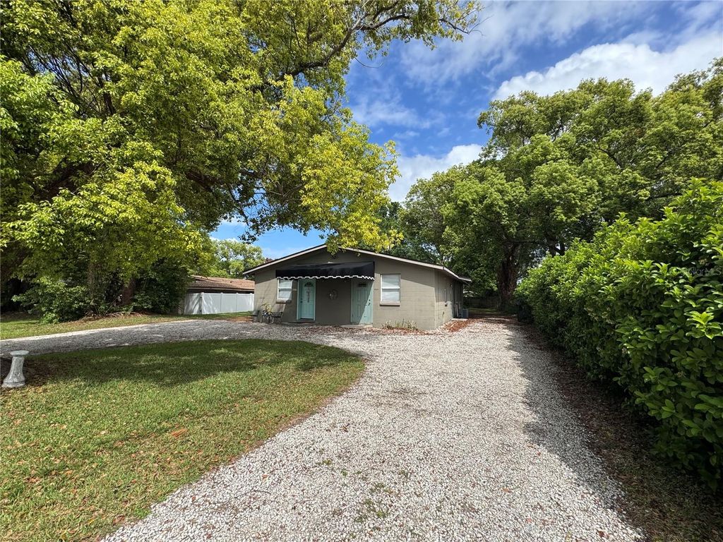 Photo of 5315 Davisson Avenue, Orlando, FL 32810 (MLS # O6397344)