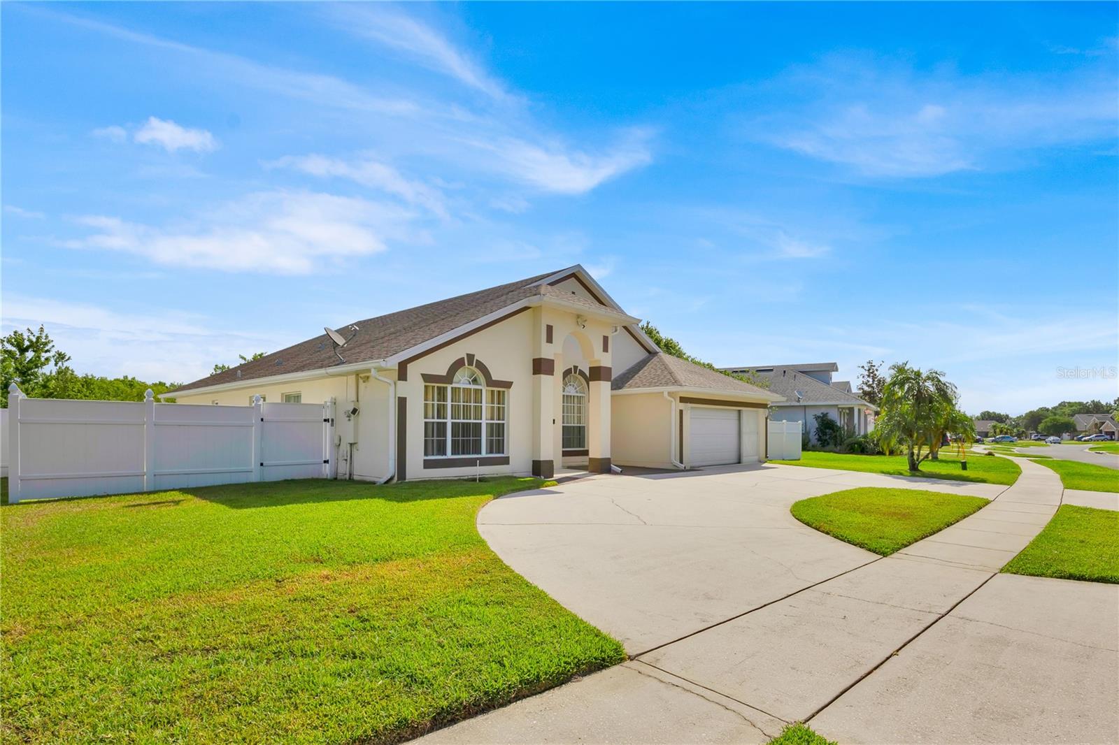 2642 GOLD DUST CIR.