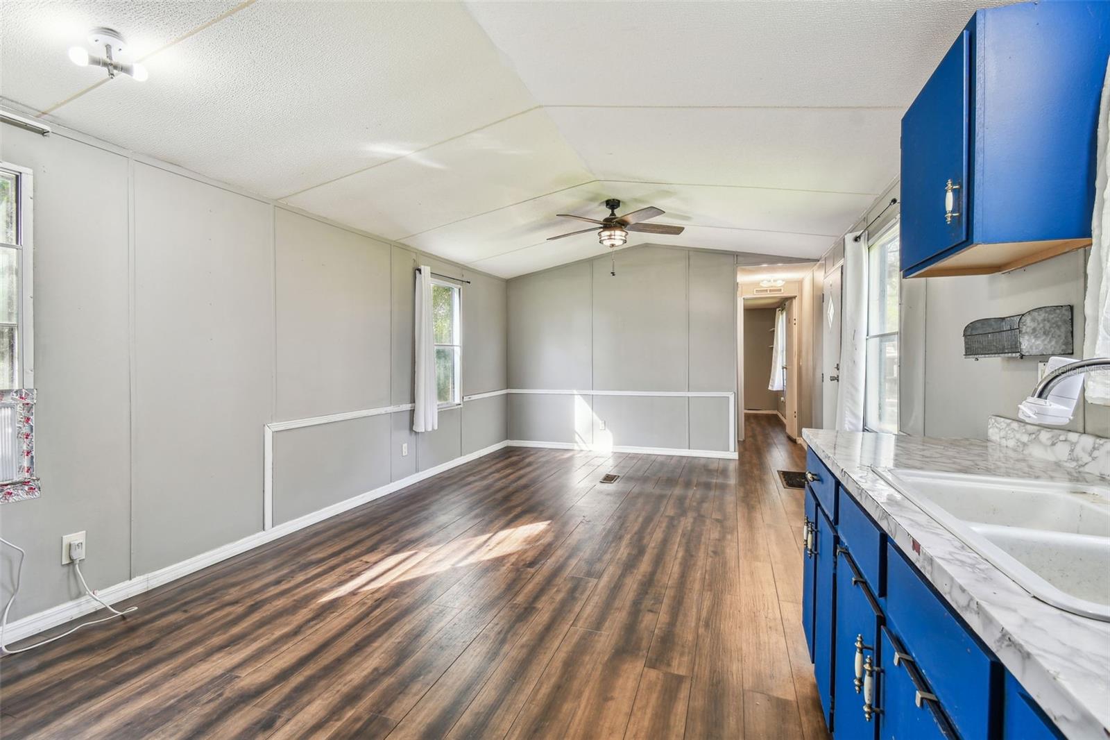 HILLCREST MANOR - Residential