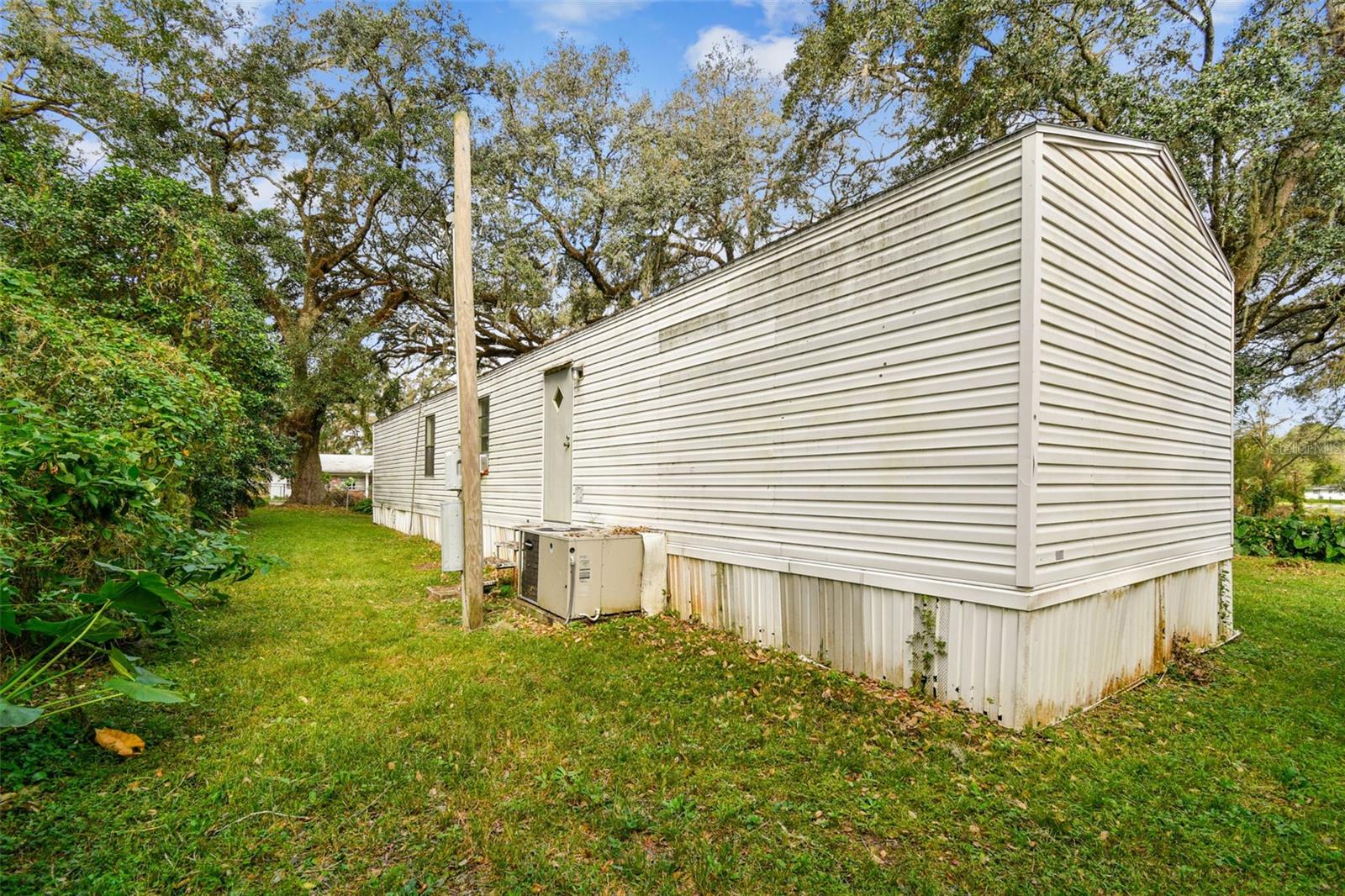 HILLCREST MANOR - Residential