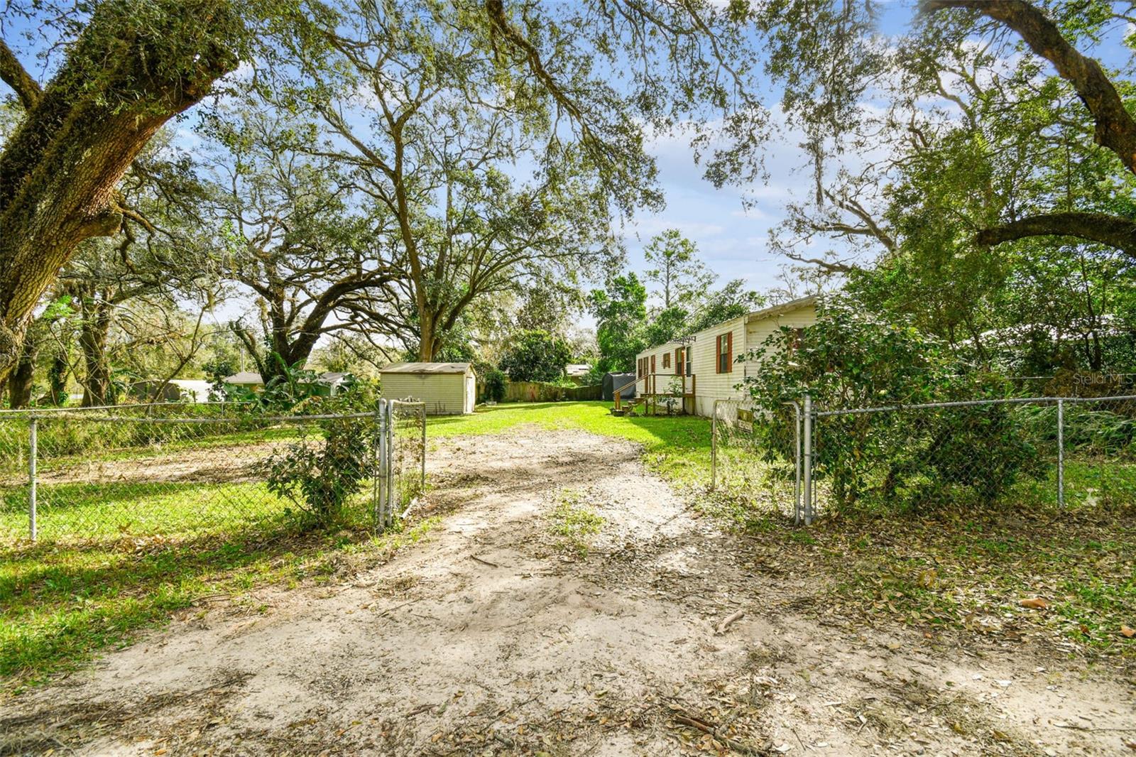 HILLCREST MANOR - Residential