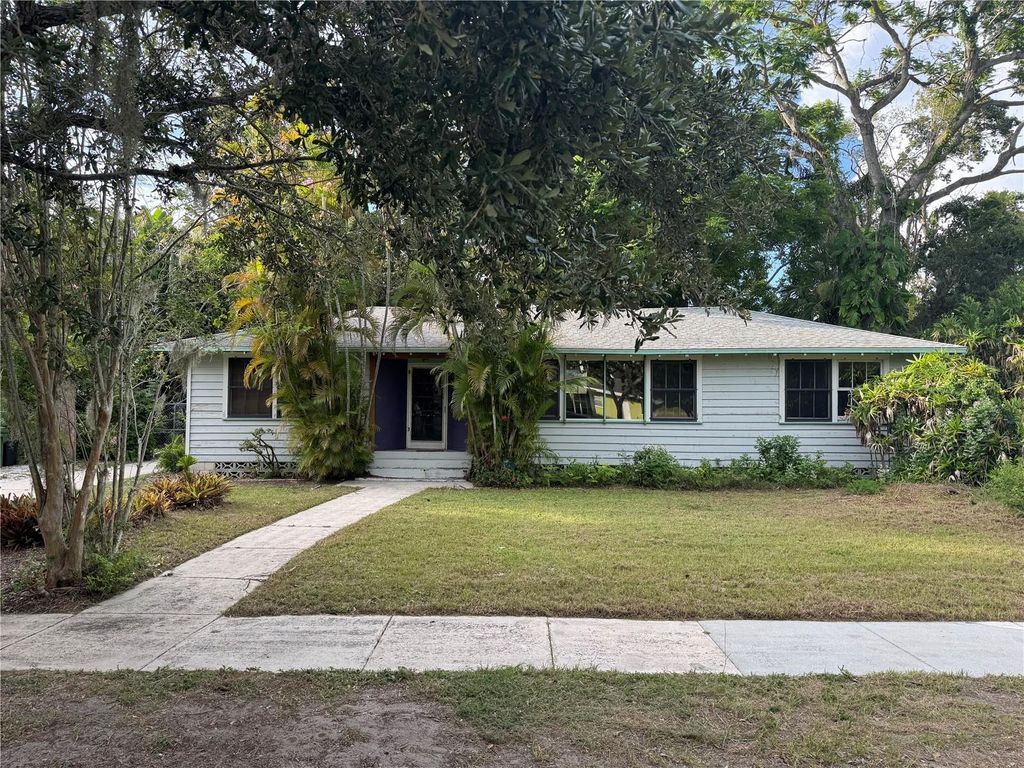 Photo of 1109 Patterson Drive, Sarasota, FL 34234 (MLS # A4658423)