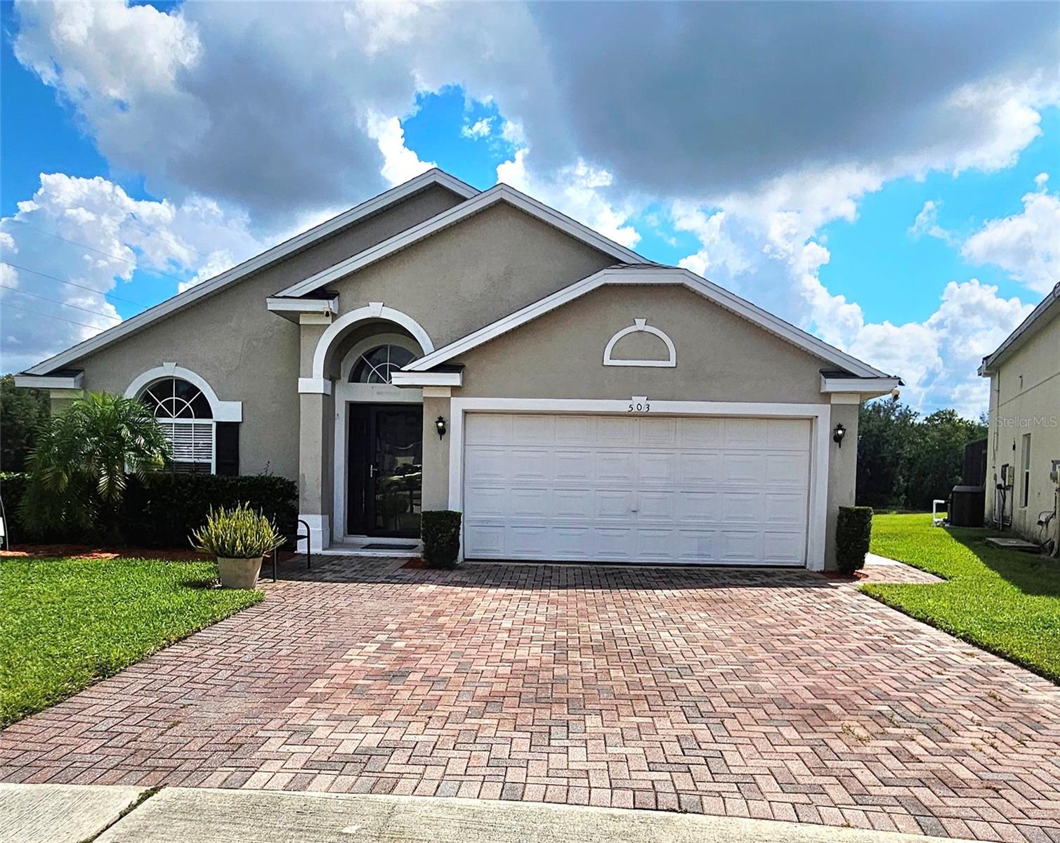 Welcome to this beautifully upgraded 4-bedroom, 2-bathroom pool home located in the desirable Vizcay CAmommunity of Davenport! This hidden gem offers an open and functional layout with fresh updates throughout, perfect for comfortable Florida living. Enjoy serene pool views right from the master suite and one of the guest bedrooms — your private retreat awaits!
Relax or entertain in your own screened-in private pool, ideal for soaking up the Florida sunshine. With easy access to I-4, you're just minutes from shopping, dining, top-rated schools, Advent Health Hospital, and only 30 minutes from world-famous theme parks.
Don't miss out on this rare rental opportunity — live in the Florida lifestyle in style and comfort!