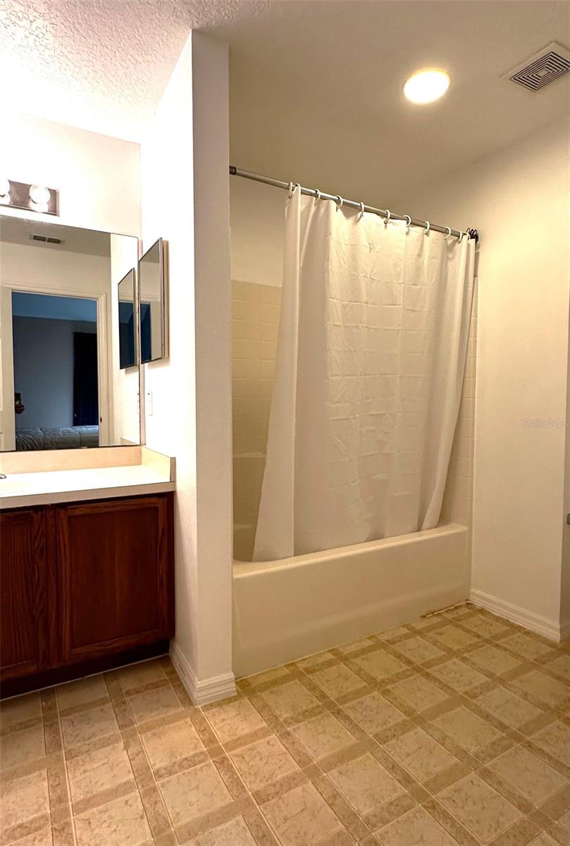 GREENBROOK VILLAS AT ERROL ESTATES 02 - Residential