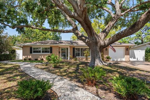 Photo of 1702 Meredith Lane, Belleair, FL 33756 (MLS # TB8502139)