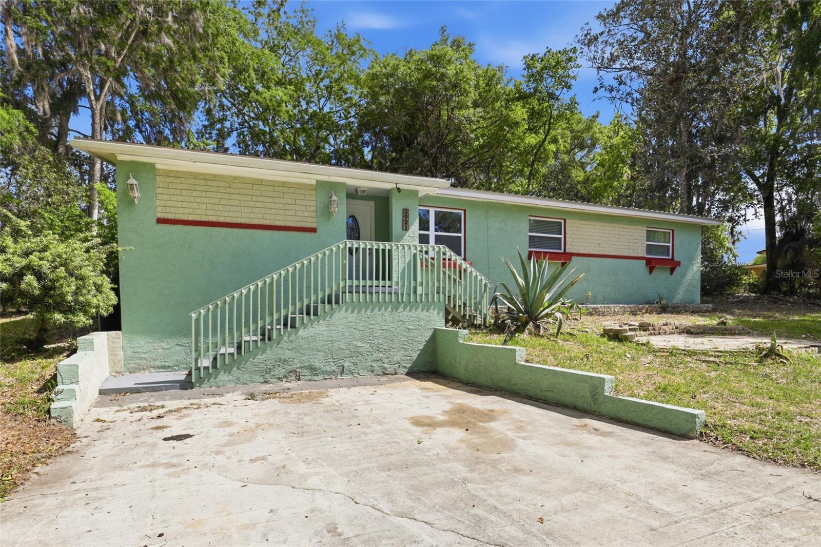 3921 SE 14TH TERRACE