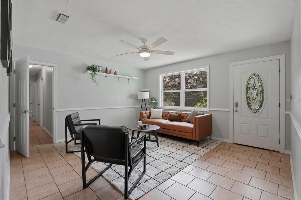 Photo of 3921 SE 14th Terrace, Gainesville, FL 32641 (MLS # GC539374)