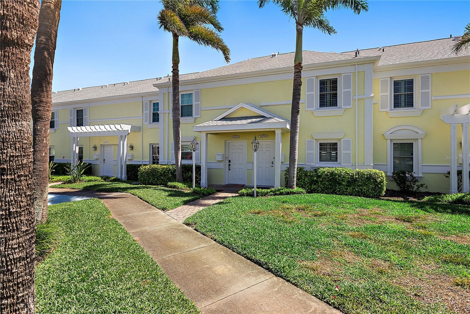 4974 COQUINA KEY DRIVE SE