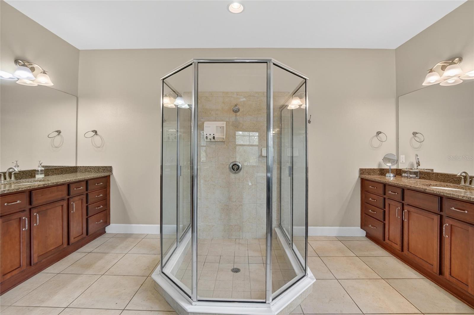 GRAND HAMPTON PH 5 - Residential