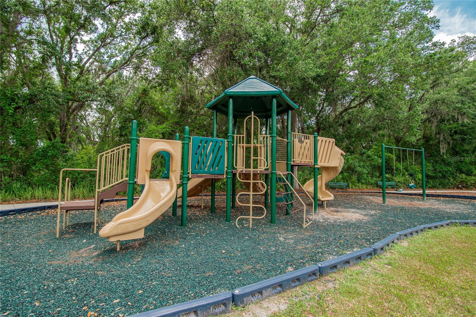 GRAND HAMPTON PH 5 - Residential