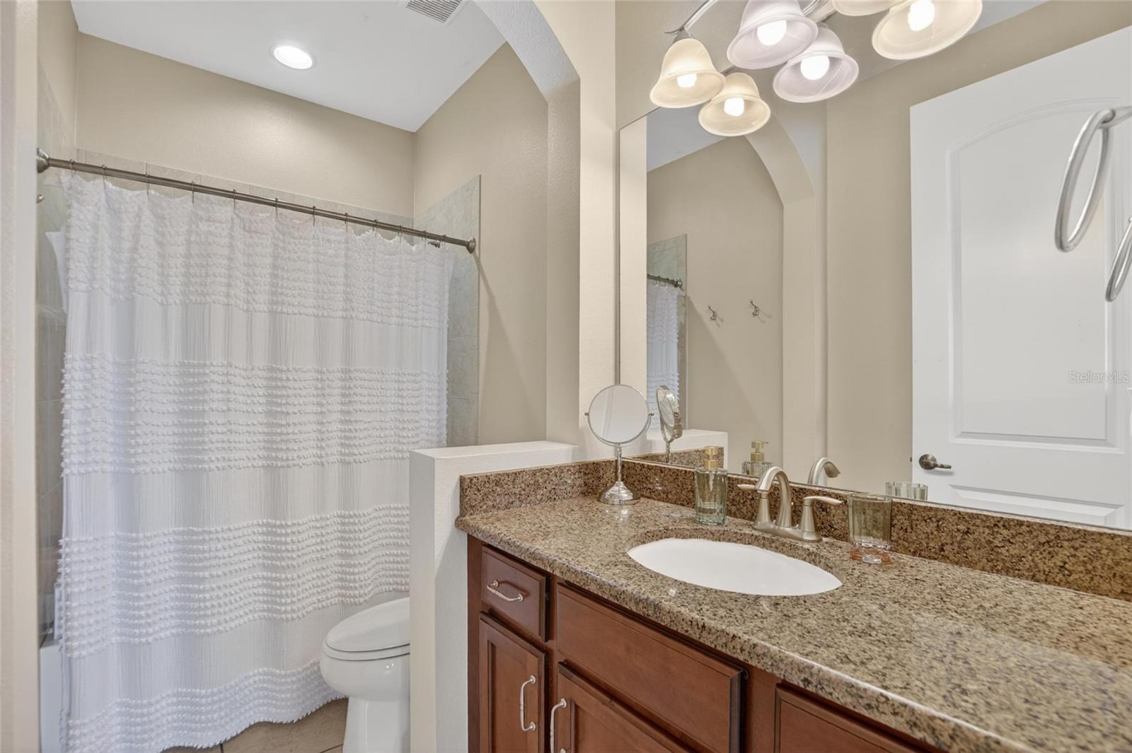 GRAND HAMPTON PH 5 - Residential