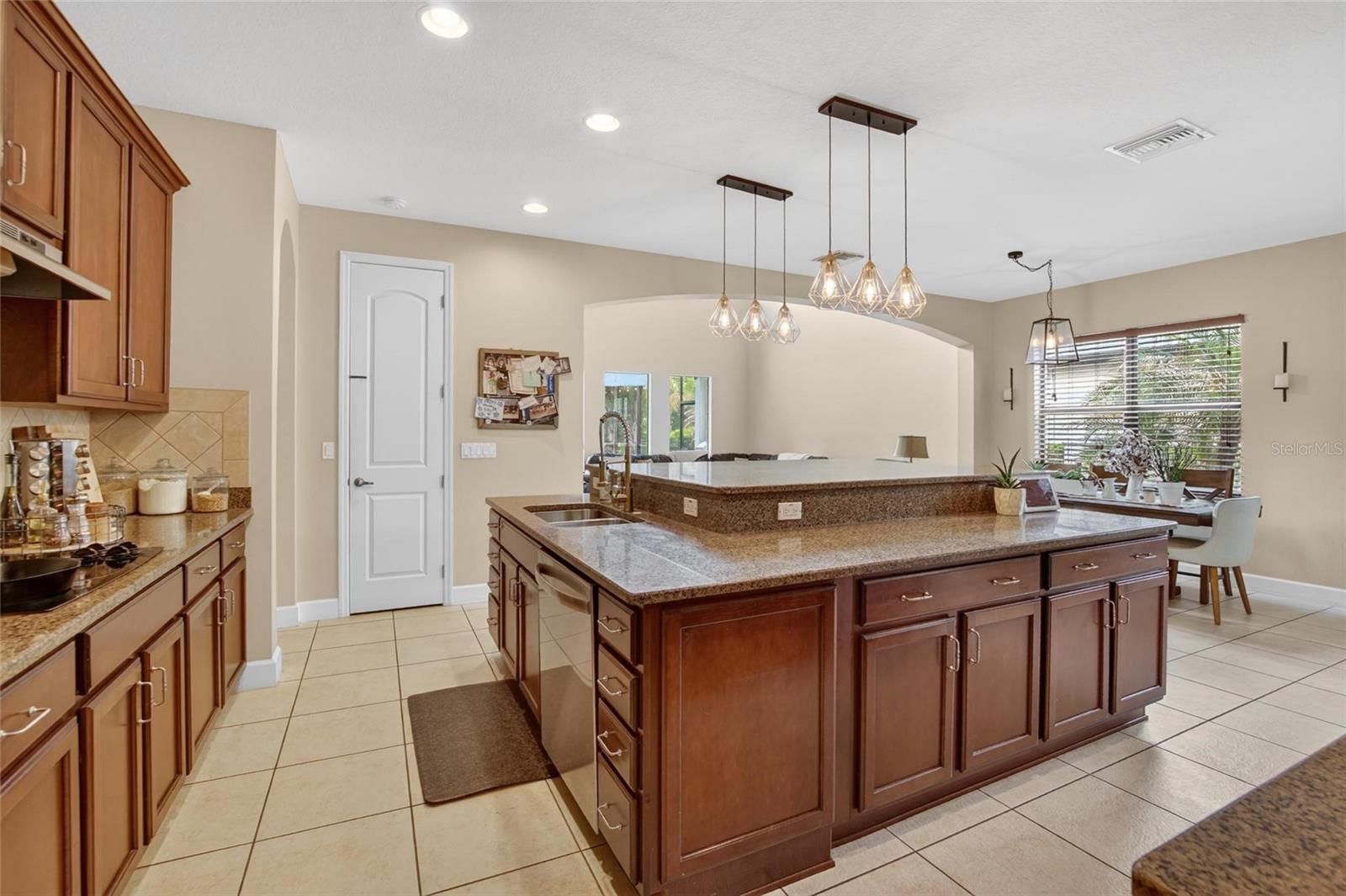GRAND HAMPTON PH 5 - Residential