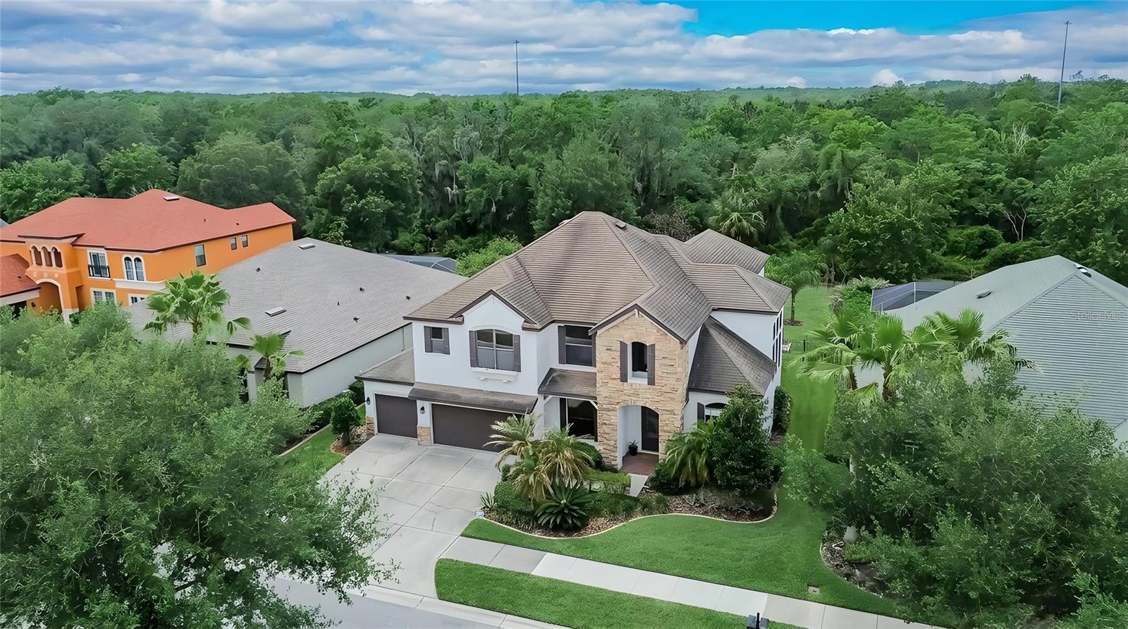 GRAND HAMPTON PH 5 - Residential