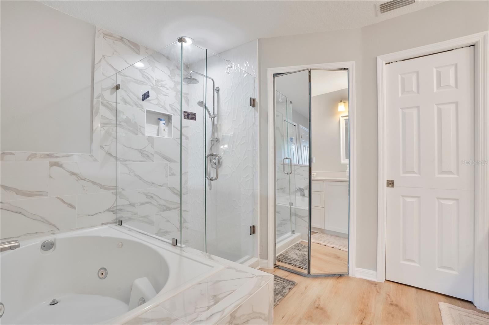 SANDPOINTE TWNHS SEC 02 - Residential