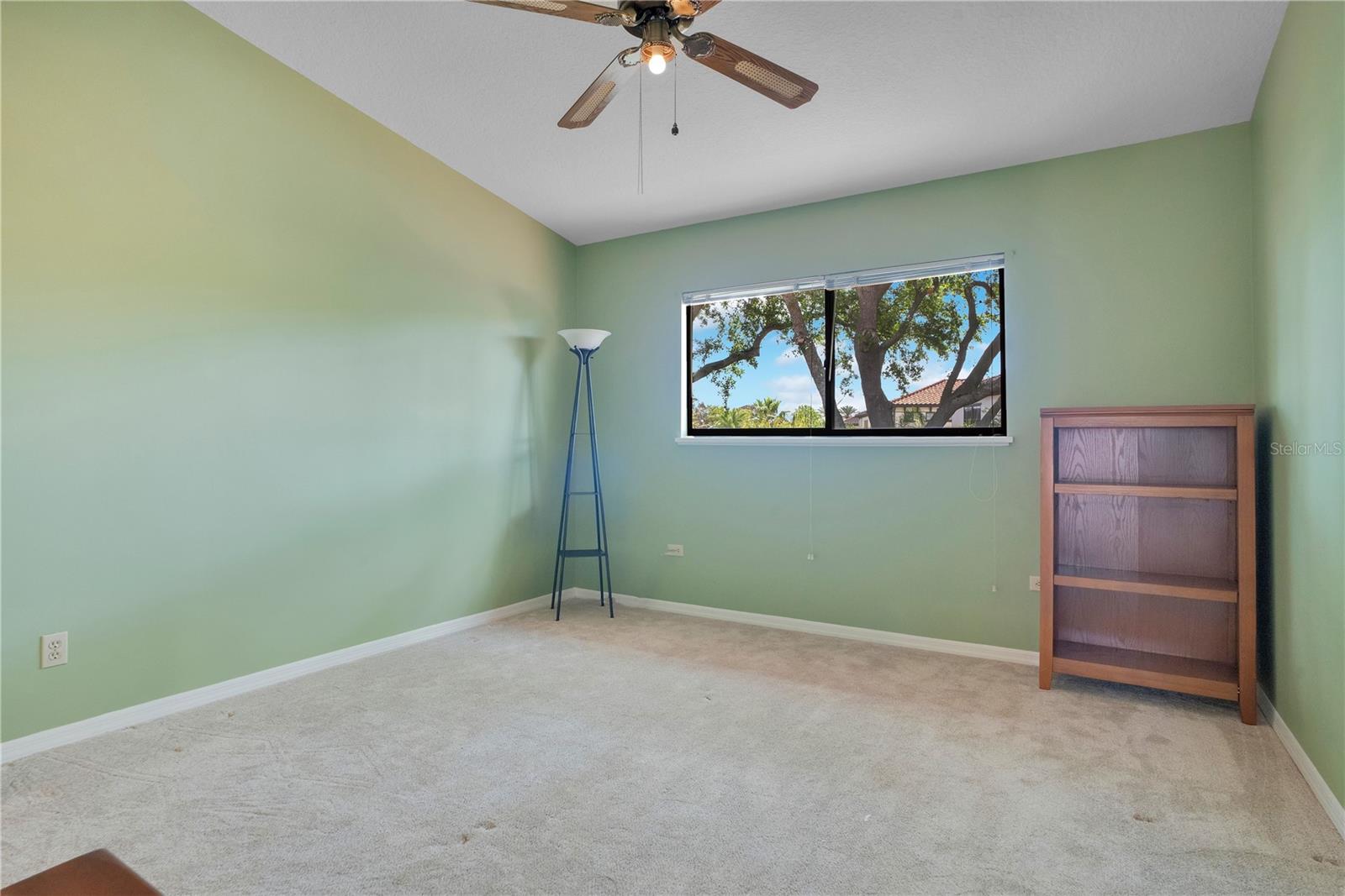 SANDPOINTE TWNHS SEC 02 - Residential