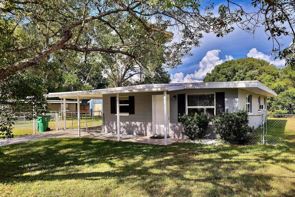 Photo of 5308 23rd Street, Zephyrhills, FL 33542 (MLS # TB8472417)