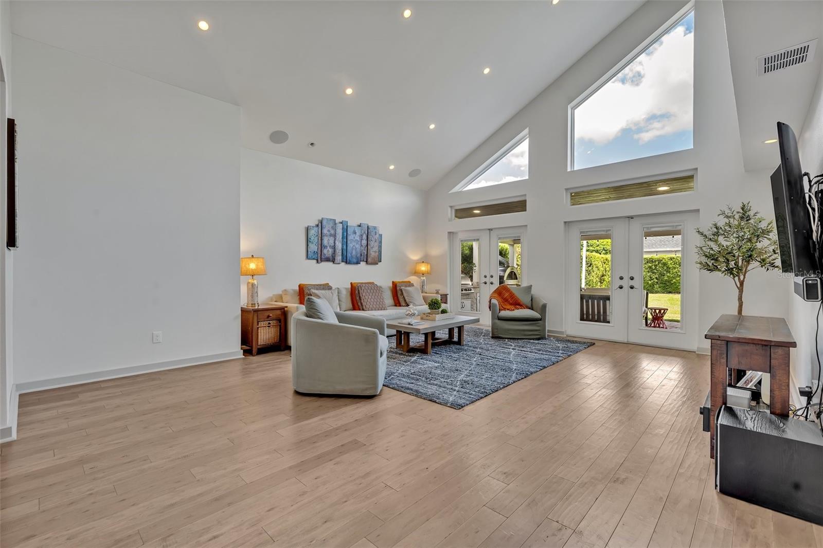 COMSTOCK PARK - Residential