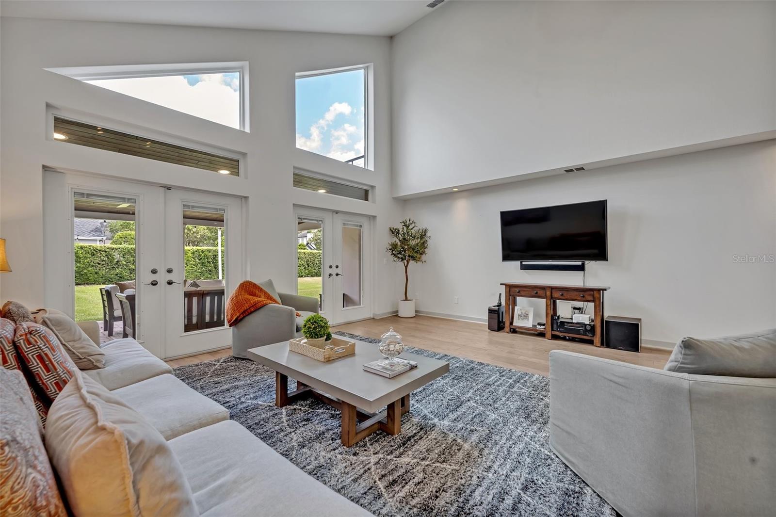 COMSTOCK PARK - Residential