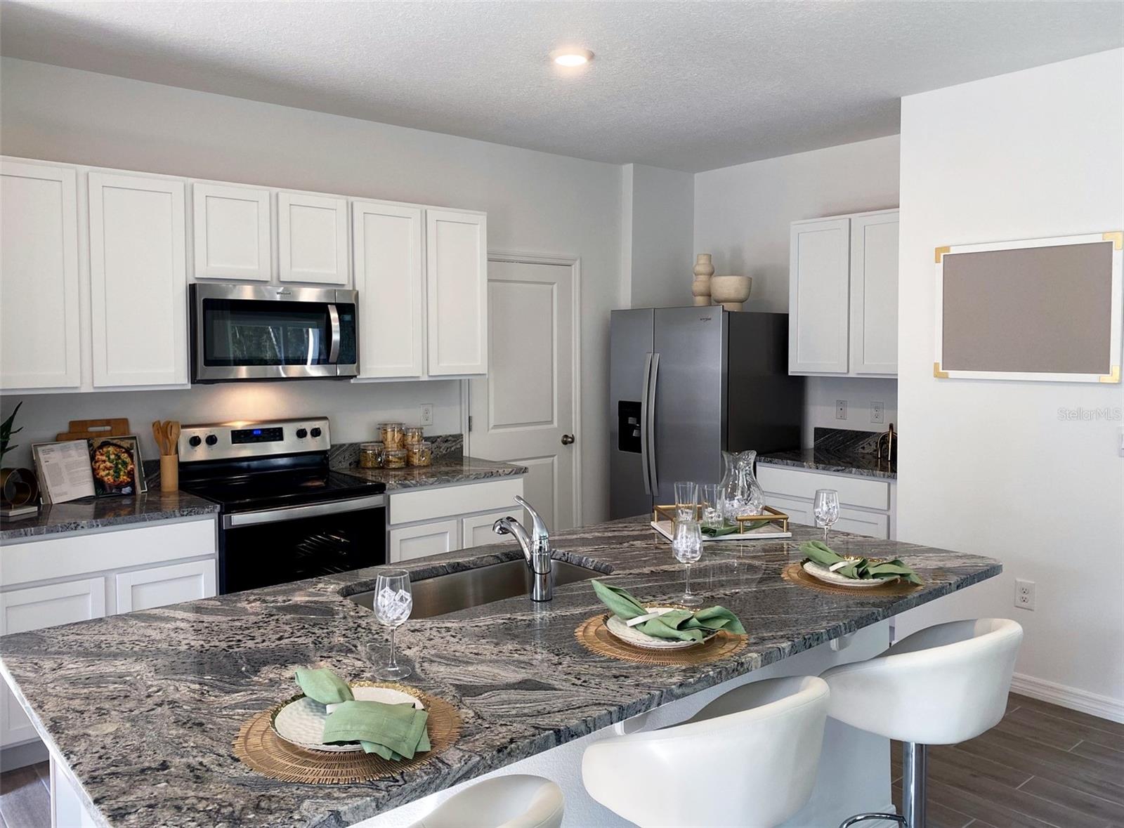 OAKS PRESERVE - Residential