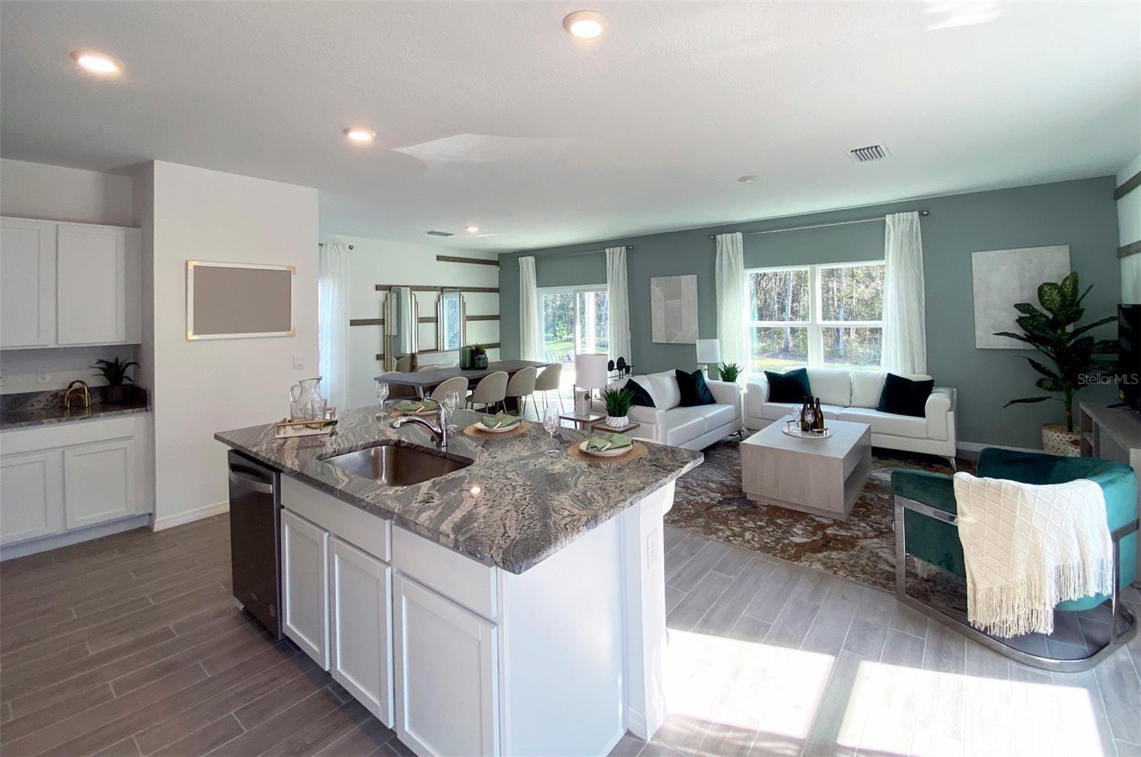 OAKS PRESERVE - Residential