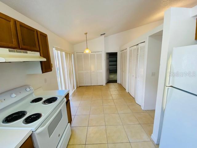 CANOE CREEK ESTS PH 2 - Residential Lease