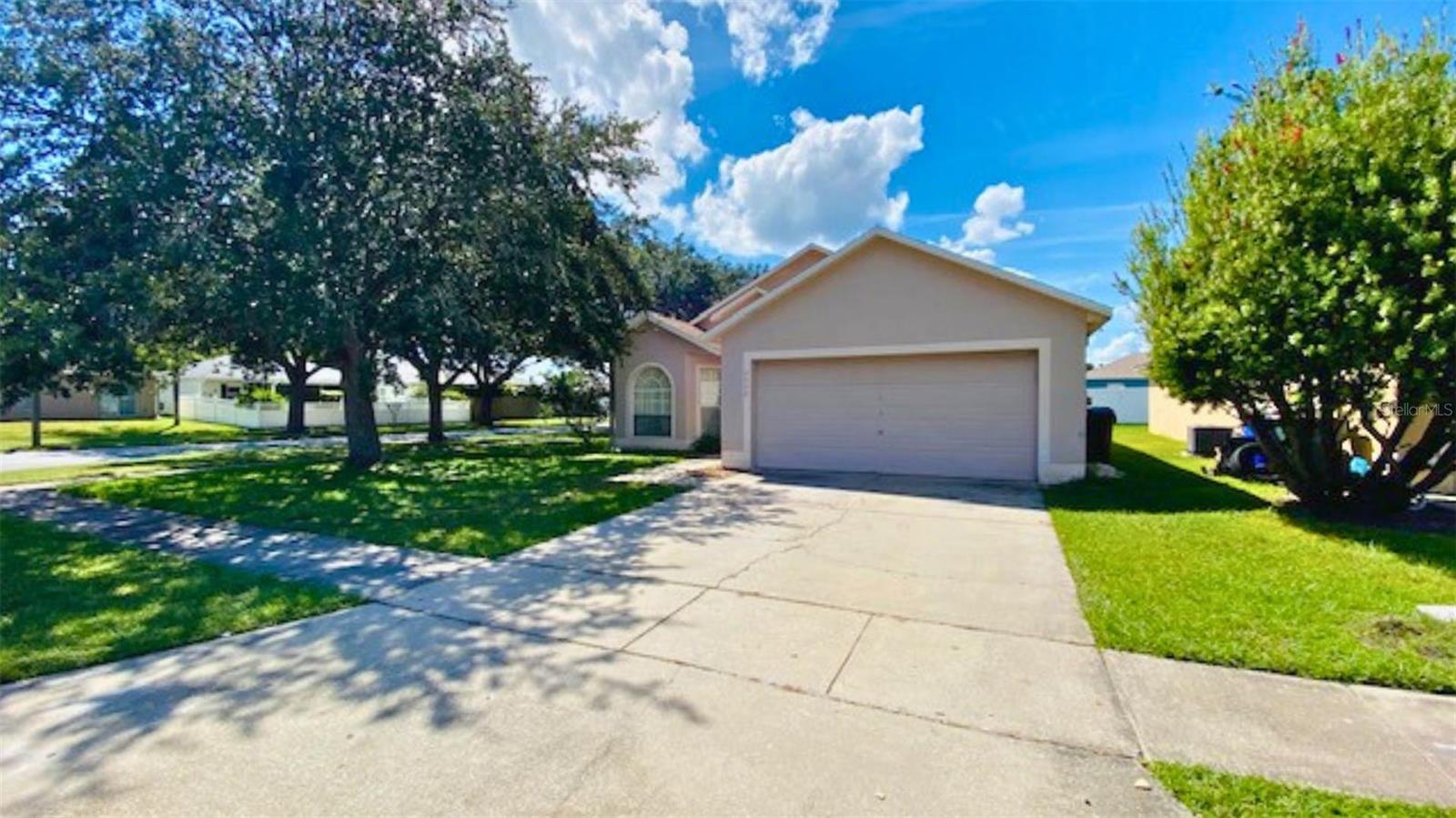 CANOE CREEK ESTS PH 2 - Residential Lease