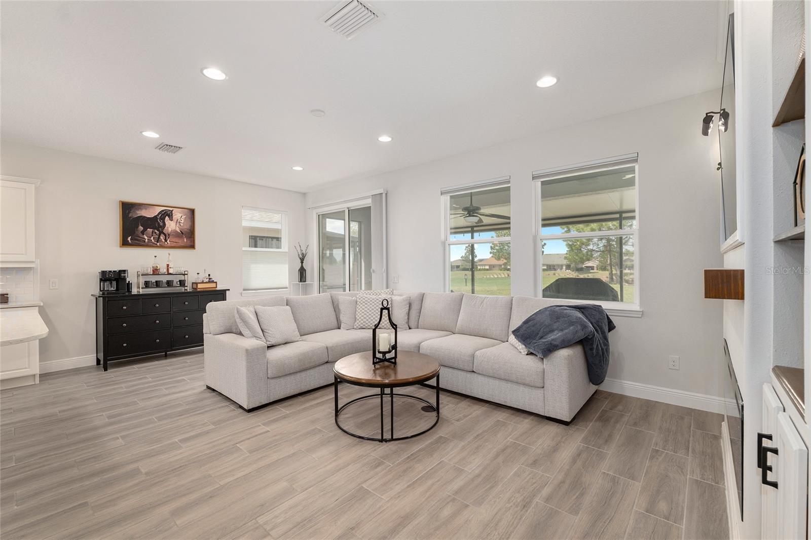 OCALA PRESERVE PH 18A - Residential Lease