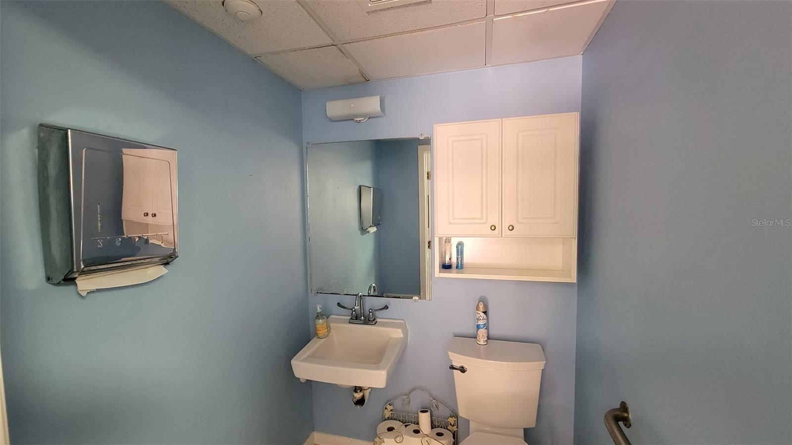 RINGLING PROFESSIONAL CTR - Commercial Sale