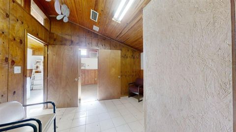 Tiny photo for 420 SE 17th Street, Ocala, FL 34471 (MLS # G5103403)