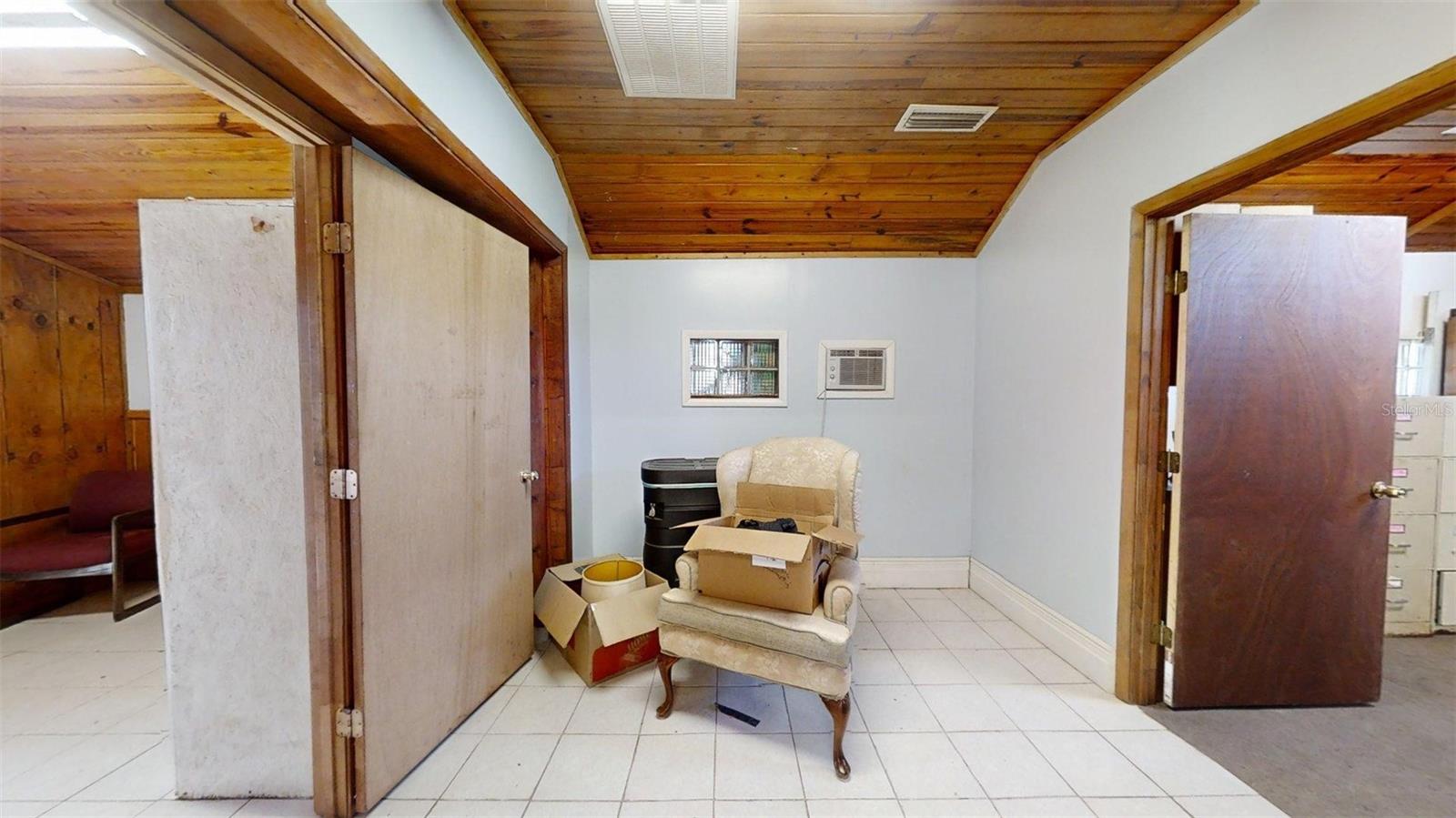 DRUID HILLS - Commercial Sale