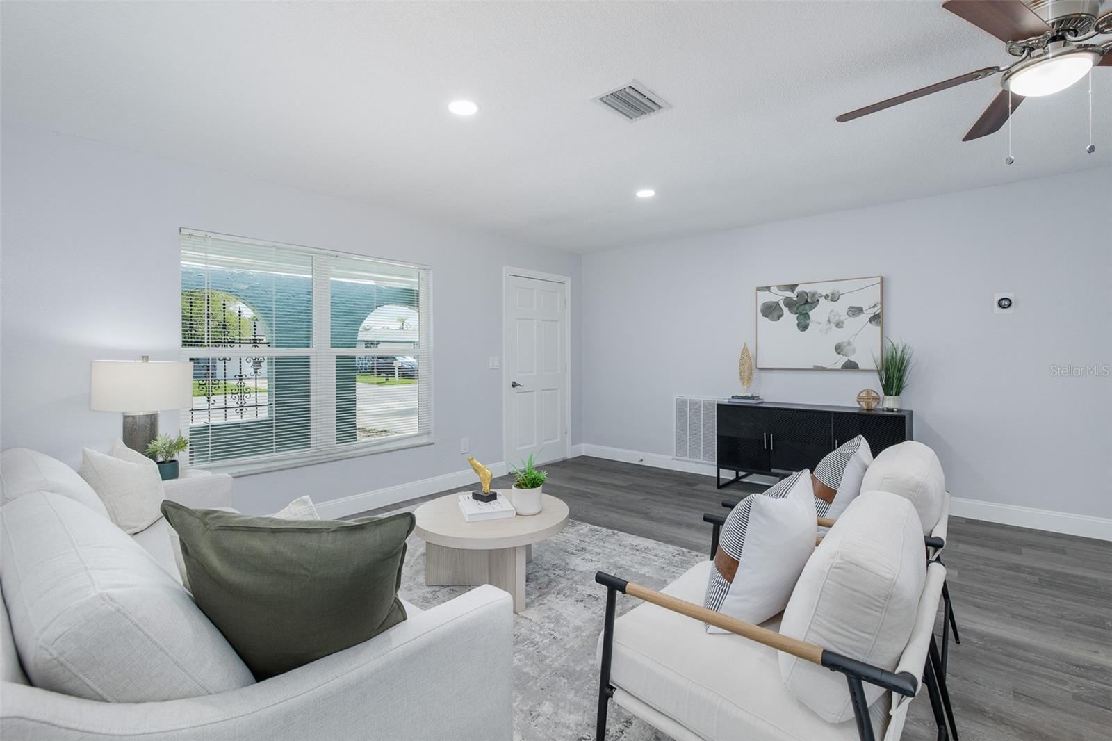 HARBOR PALMS-UNIT TWO - Residential