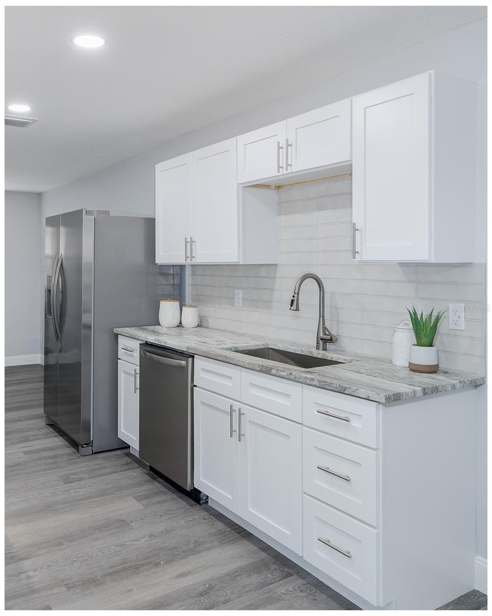 HARBOR PALMS-UNIT TWO - Residential