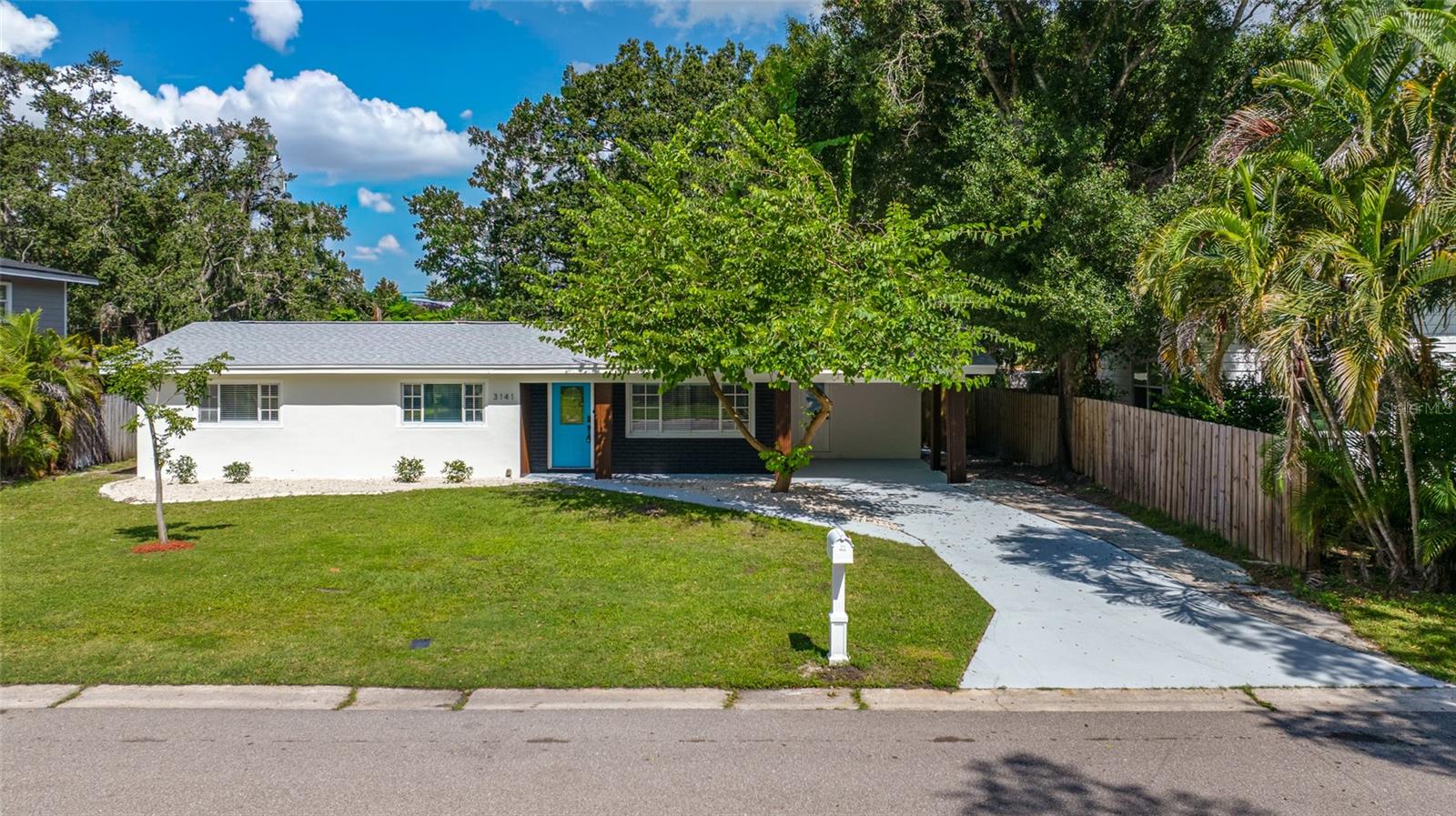 Fully remodeled Sarasota home! This move-in ready beauty features a new roof, HVAC, flooring, kitchen, and baths. Enjoy a modern open layout lots of space with quartz waterfall countertops, stainless-steel appliances, new cabinets, recessed lighting, and Bluetooth speaker exhaust fans. The bathrooms shine with designer tile and a luxury master shower. Outside you’ll love the screened lanai, spacious fenced yard, and storage shed. Located just 15 min to Lido Key Beach and 5 min to shopping & dining!
*Virtual staged