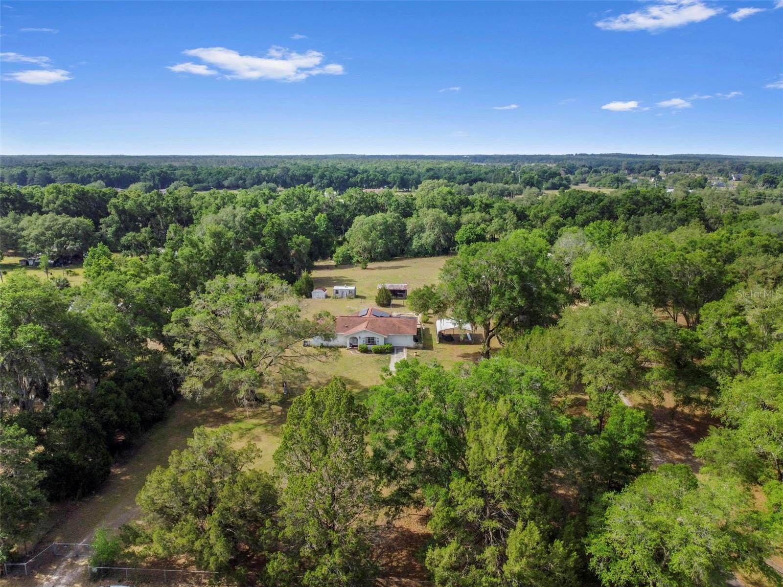 DERBY OAKS - Residential