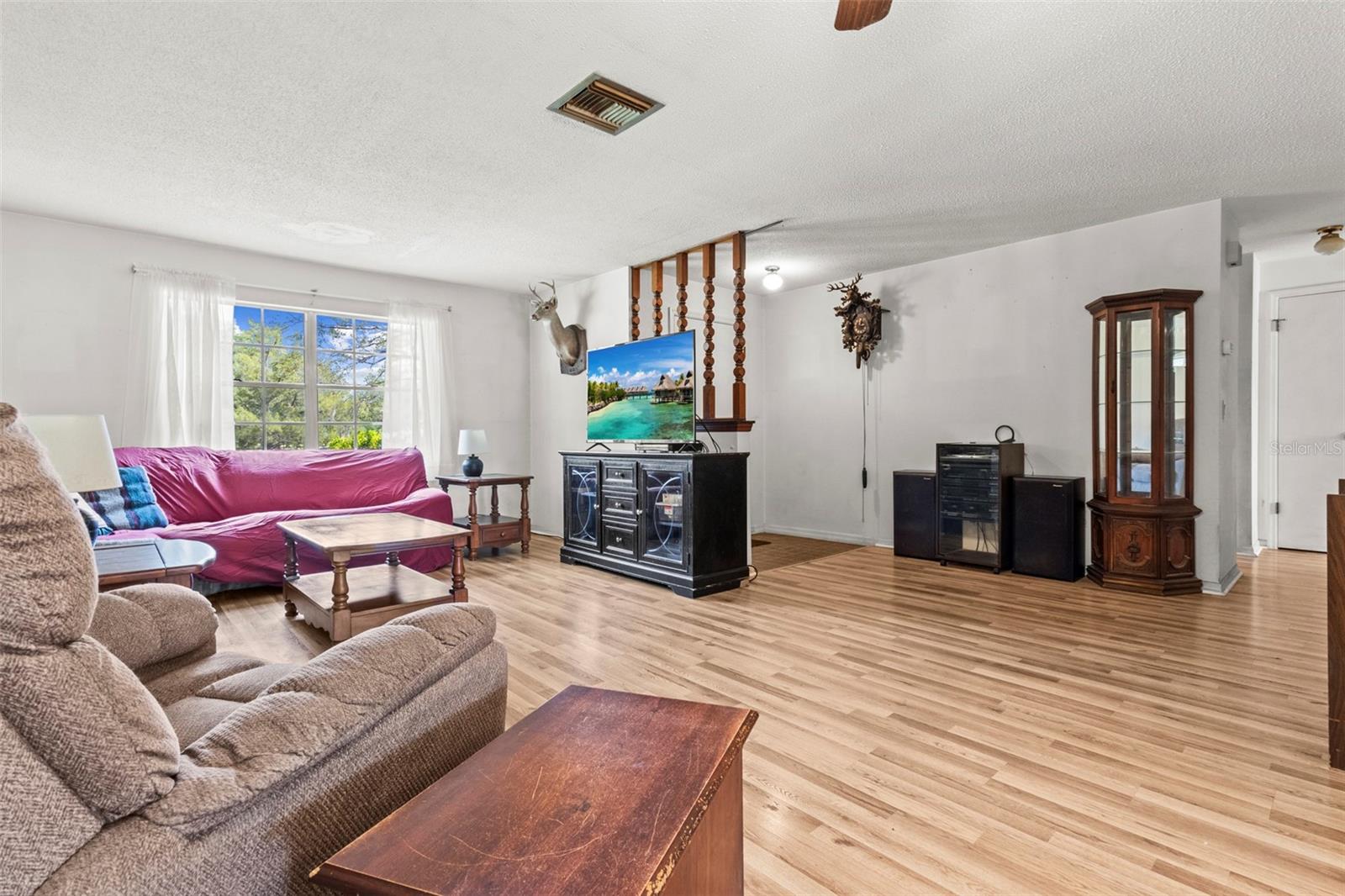 DERBY OAKS - Residential