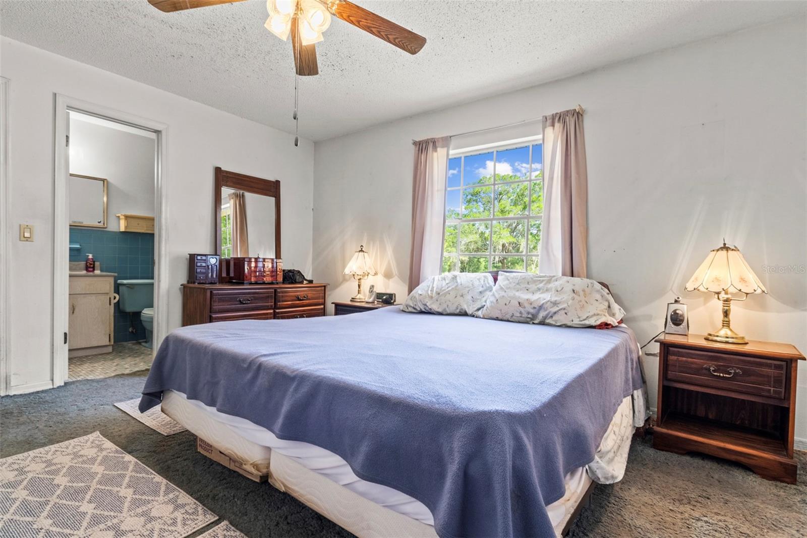 DERBY OAKS - Residential