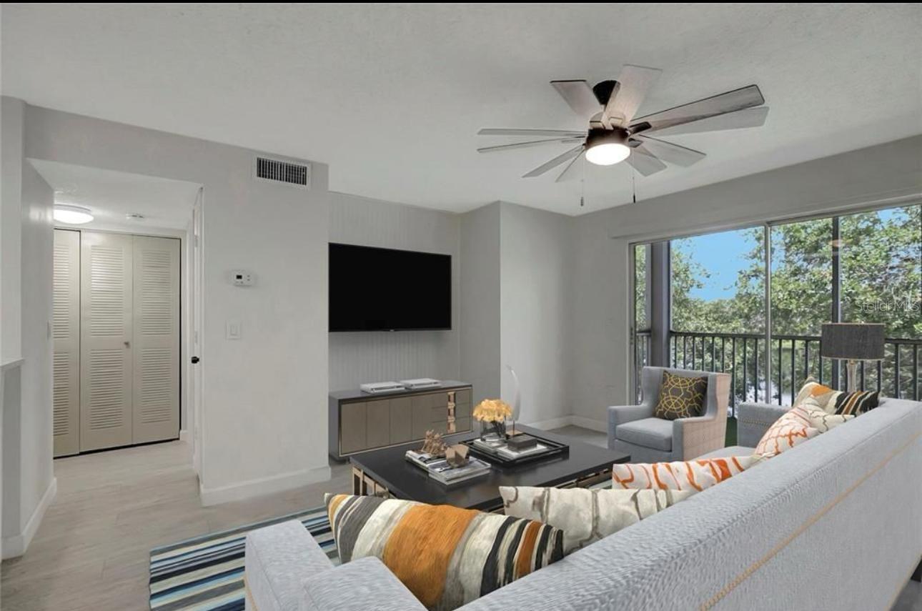 THE LANDINGS OF TAMPA A CONDOM - Residential