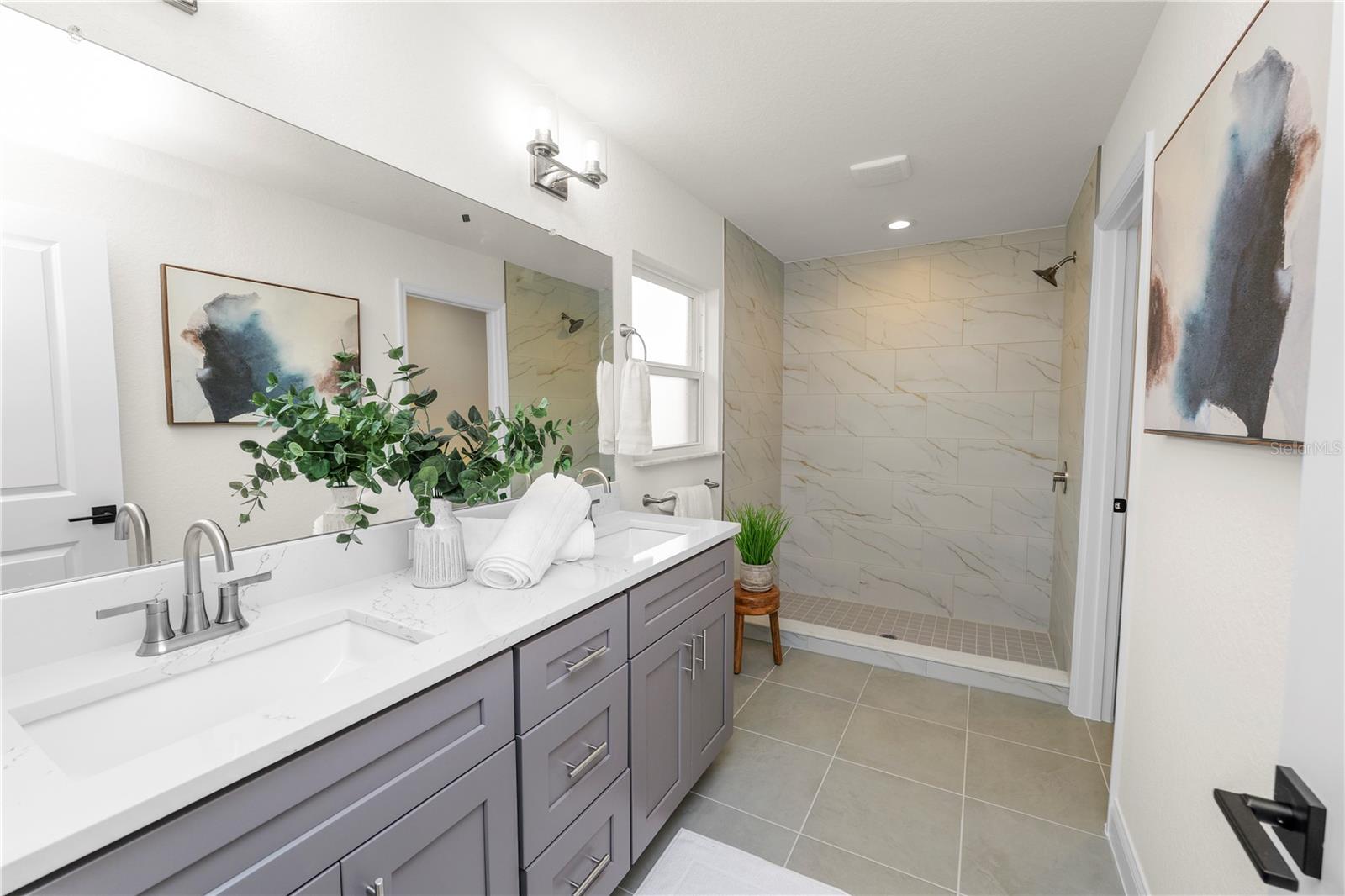 HOFFS SUB - Residential