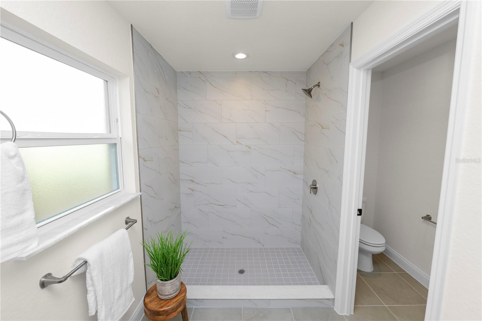 HOFFS SUB - Residential