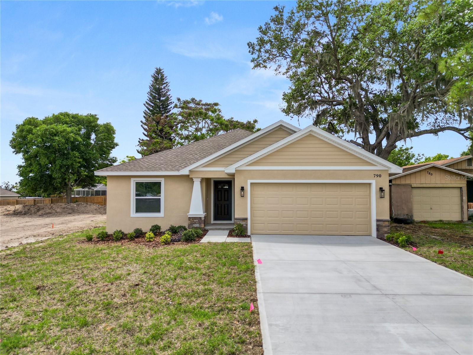 HOFFS SUB - Residential