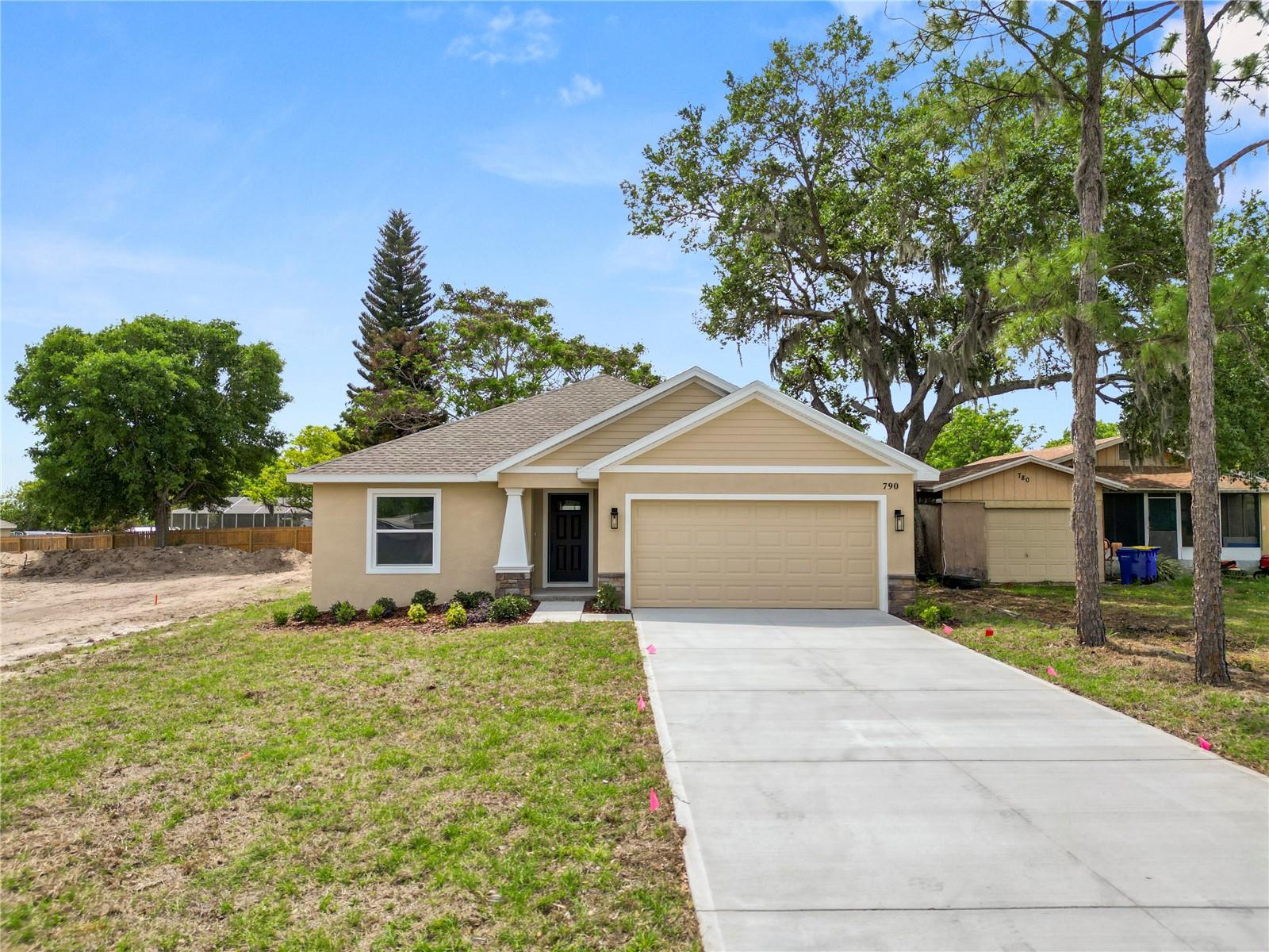 HOFFS SUB - Residential