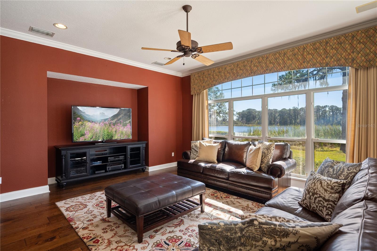 LAKE DOWN ESTATES - Residential