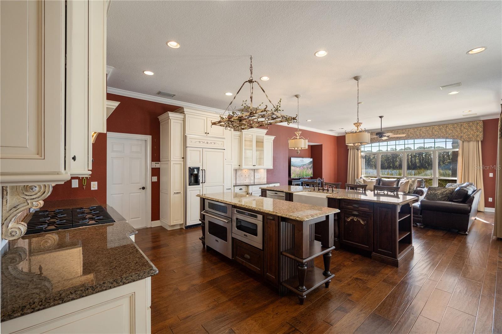 LAKE DOWN ESTATES - Residential