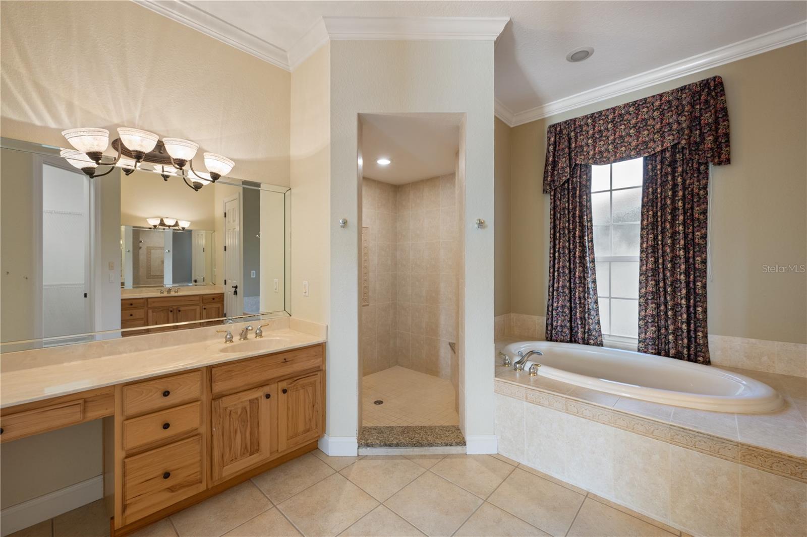 LAKE DOWN ESTATES - Residential