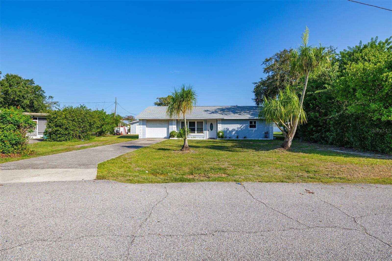 608 CHEROKEE CIRCLE