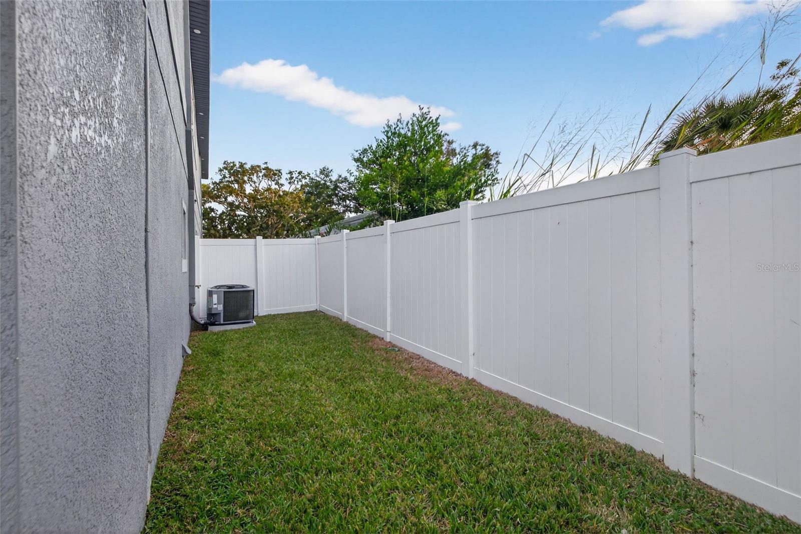 HARVEYS ADD TO OAK RIDGE - Residential Lease