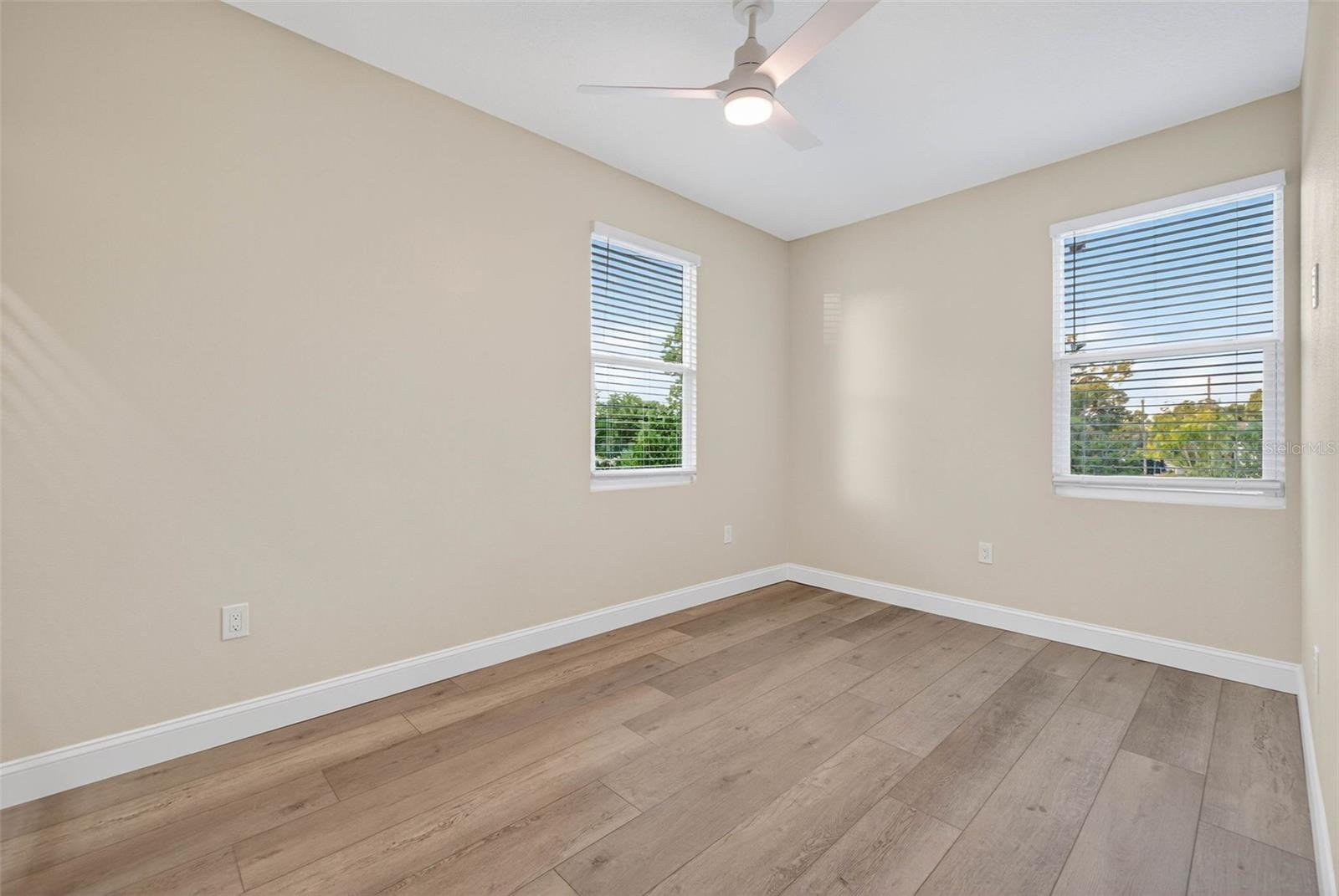 HARVEYS ADD TO OAK RIDGE - Residential Lease